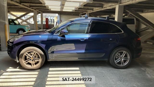 Porsche MACAN 2015-10 8550366-3