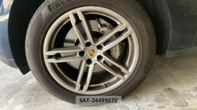 Porsche MACAN 2015-10 8550366-8
