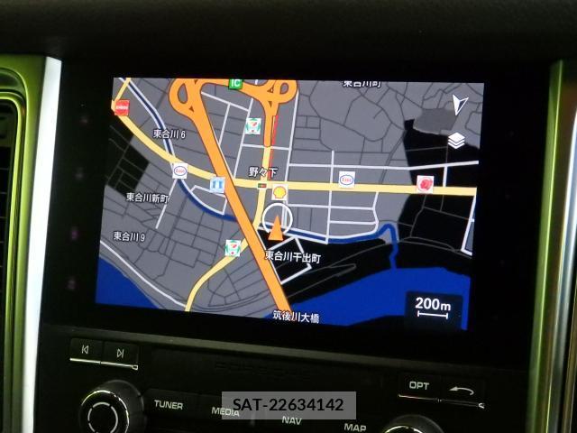 Porsche MACAN 2017-01 8550884-2