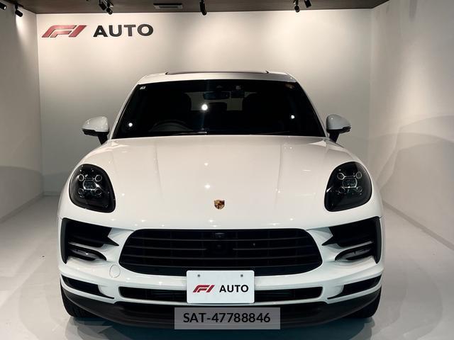 Porsche MACAN 2021-04 8551921-1