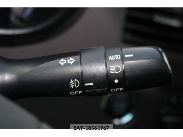 Toyota MARK X ZIO 2008-10 8547488-11