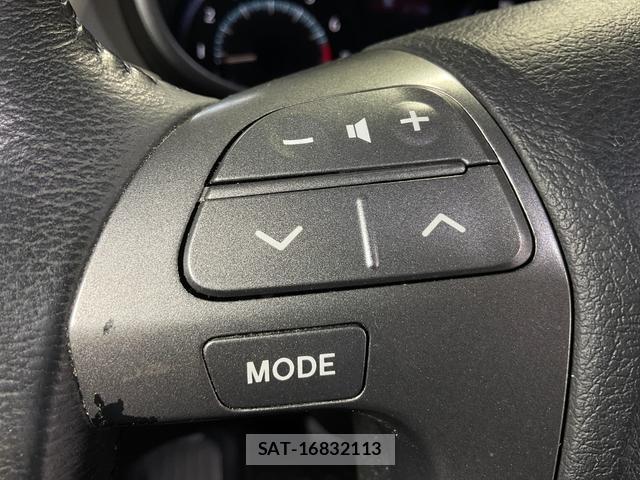 Toyota MARK X ZIO 2011-07 8551922-14