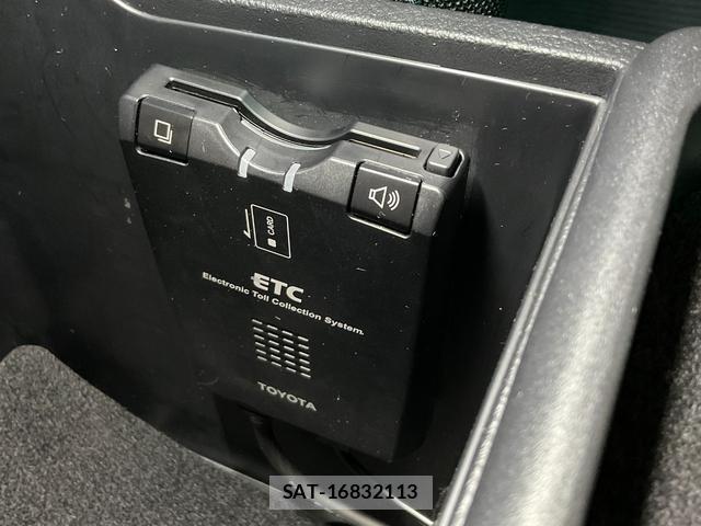 Toyota MARK X ZIO 2011-07 8551922-17