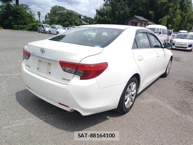 Toyota MARK X 2015-08 8546499-2