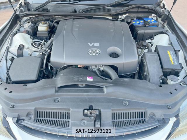 Toyota MARK X 2013-02 8549939-17