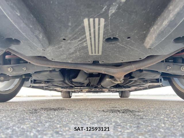 Toyota MARK X 2013-02 8549939-18