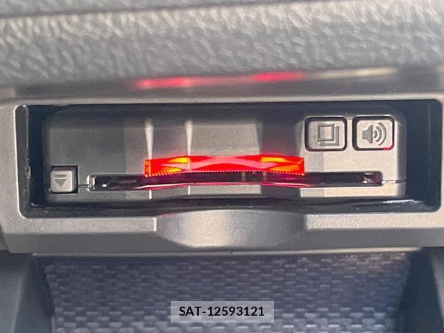 Toyota MARK X 2013-02 8549939-5