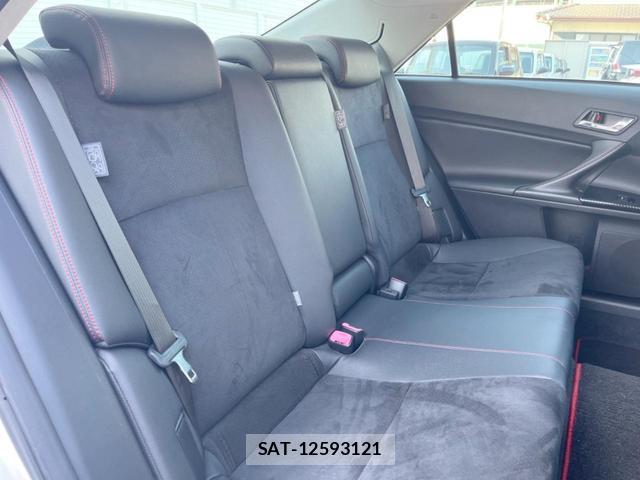 Toyota MARK X 2013-02 8549939-8