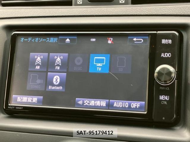 Toyota MARK X 2016-08 8552297-12
