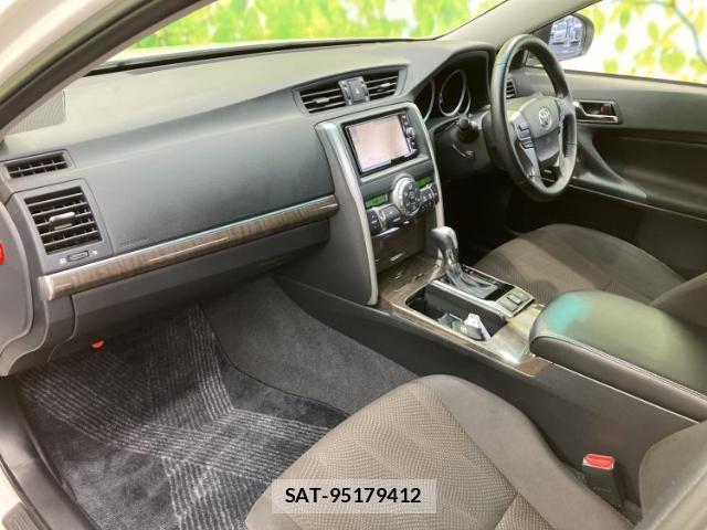 Toyota MARK X 2016-08 8552297-6