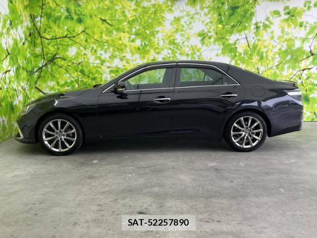 Toyota MARK X 2019-09 8552469-1