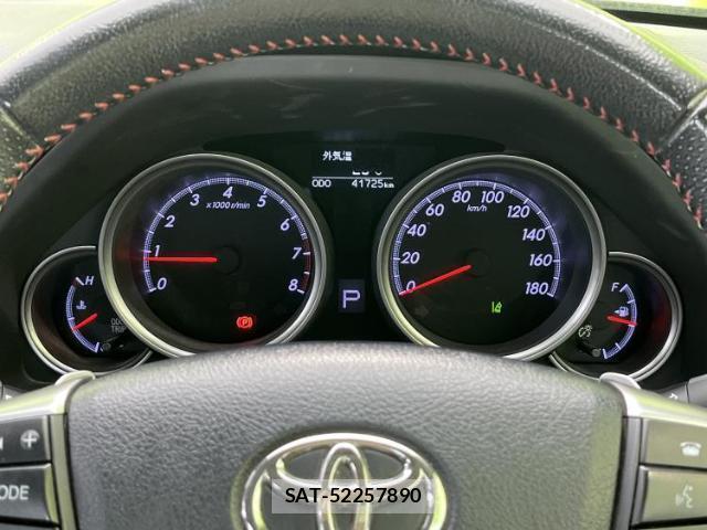 Toyota MARK X 2019-09 8552469-13