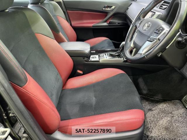 Toyota MARK X 2019-09 8552469-3