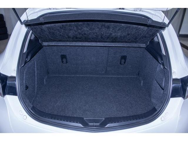 Mazda AXELA 2013-05 8551424-18