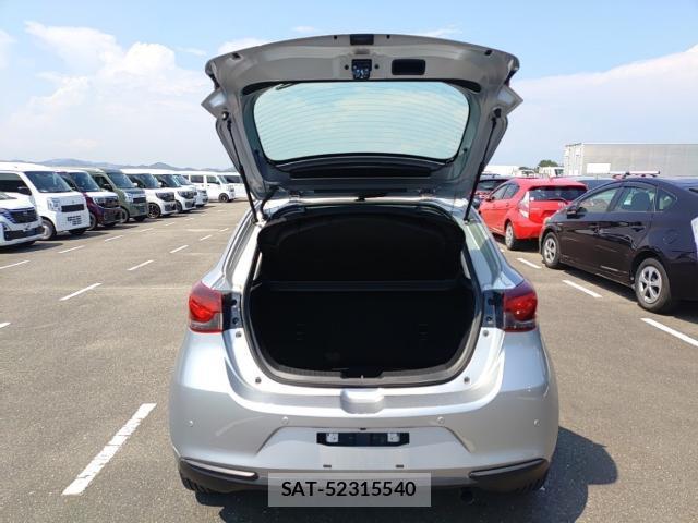 Mazda MAZDA2 2022-08 8545652-7