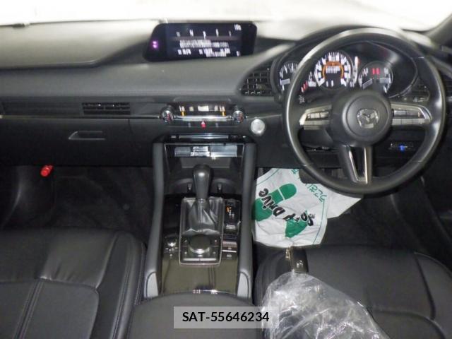 Mazda MAZDA3 2019-09 8547935-2