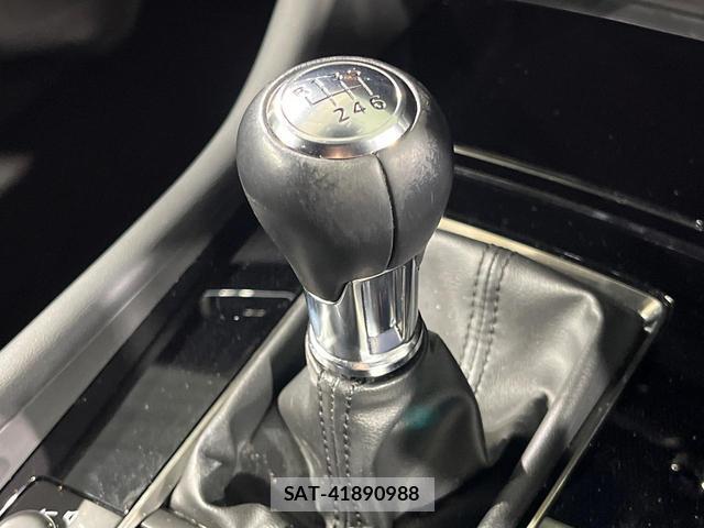 Mazda MAZDA3 2022-08 8548489-2