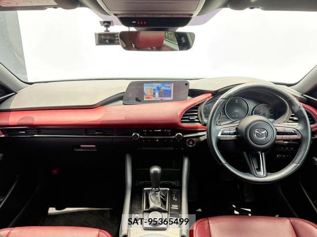 Mazda MAZDA3 2019-07 8548664-1