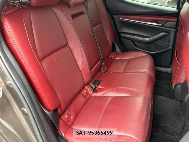 Mazda MAZDA3 2019-07 8548664-11