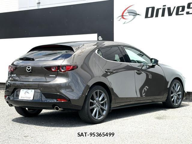 Mazda MAZDA3 2019-07 8548664-3