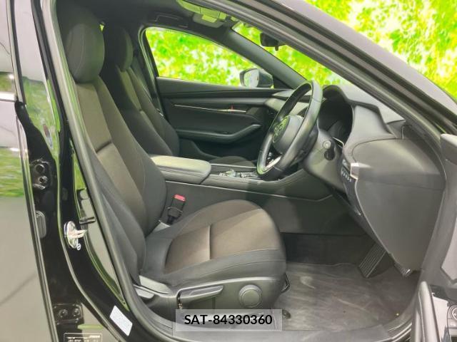 Mazda MAZDA3 2019-10 8552255-3