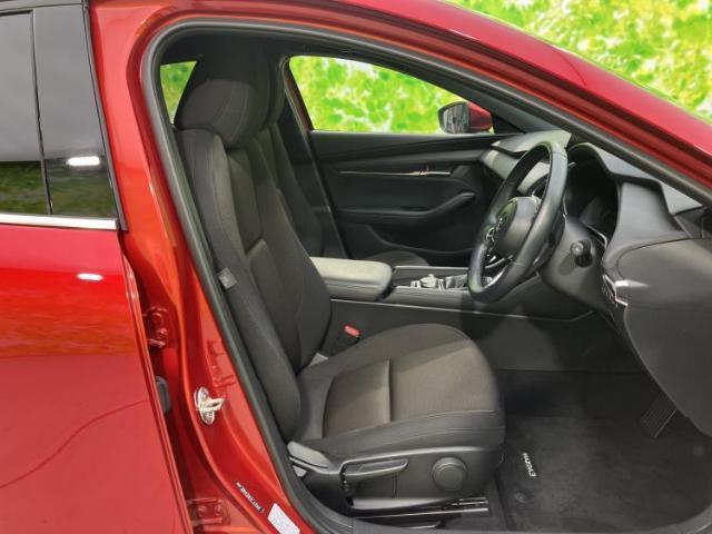 Mazda MAZDA3 2019-05 8552572-3