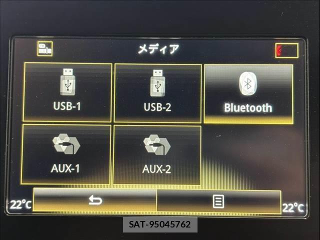 Renault MEGANE 2020-01 8552726-4