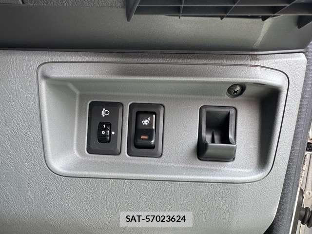 Mitsubishi MINICA 2022-03 8549133-5
