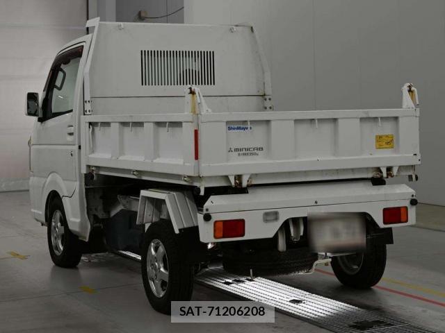 Mitsubishi MINICAB TRUCK 2016-09 8551204-7