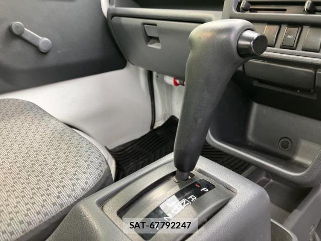 Mitsubishi MINICAB TRUCK 2016-11 8552399-13