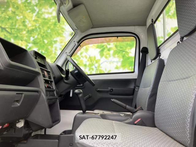 Mitsubishi MINICAB TRUCK 2016-11 8552399-5