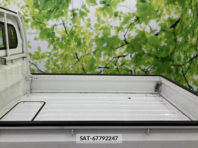 Mitsubishi MINICAB TRUCK 2016-11 8552399-6