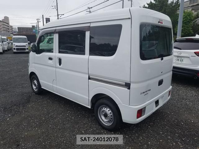 Mitsubishi MINICAB VAN 2018-03 8550498-4