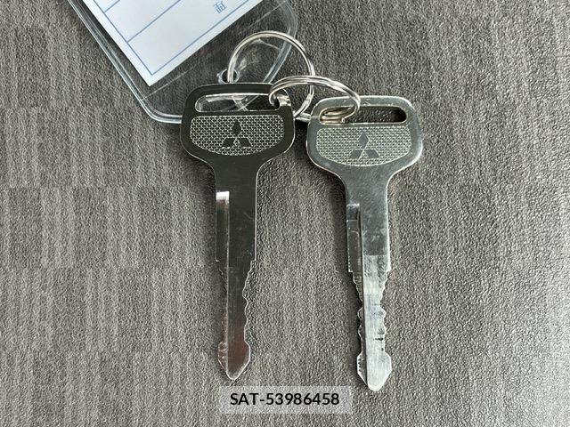Mitsubishi MINICAB VAN 2022-12 8550938-9