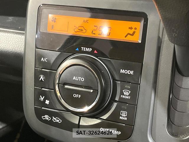 Nissan MOCO 2011-08 8551902-2