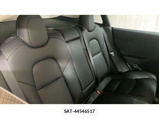 Tesla MODEL 3 2021-07 8549218-10