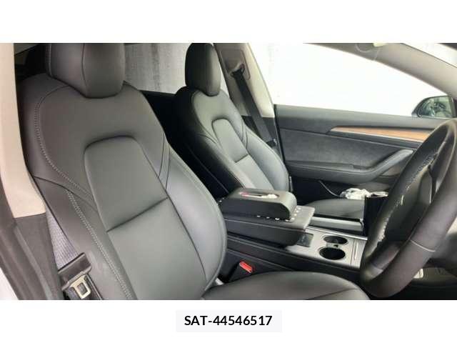 Tesla MODEL 3 2021-07 8549218-5