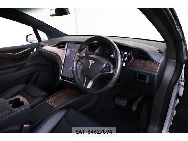 Tesla MODEL X 2020-12 8551890-2