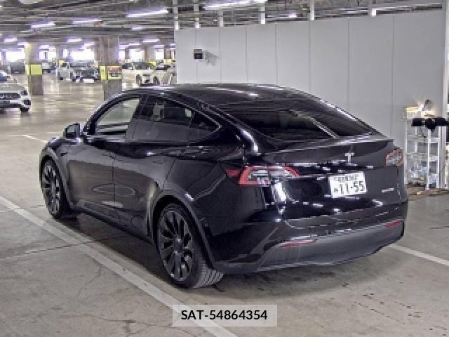 Tesla MODEL Y 2022-12 8545880-1
