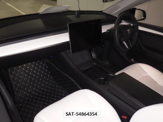 Tesla MODEL Y 2022-12 8545880-2