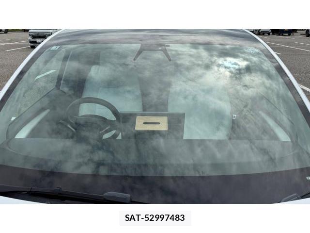 Tesla MODEL Y 2023 8548918-11