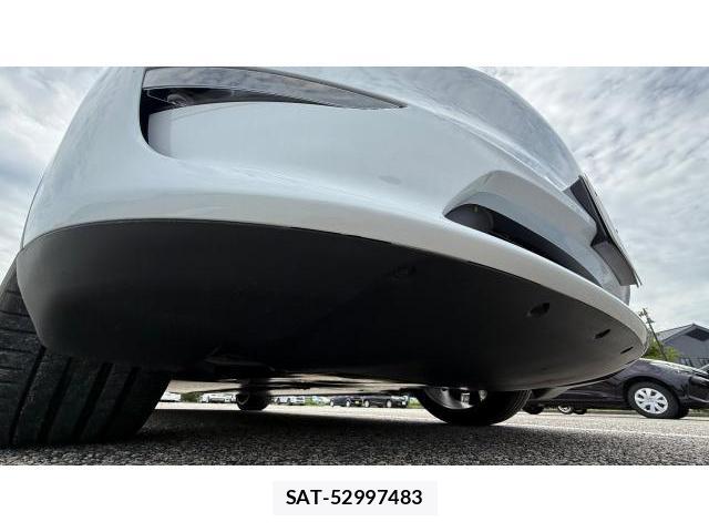 Tesla MODEL Y 2023 8548918-16