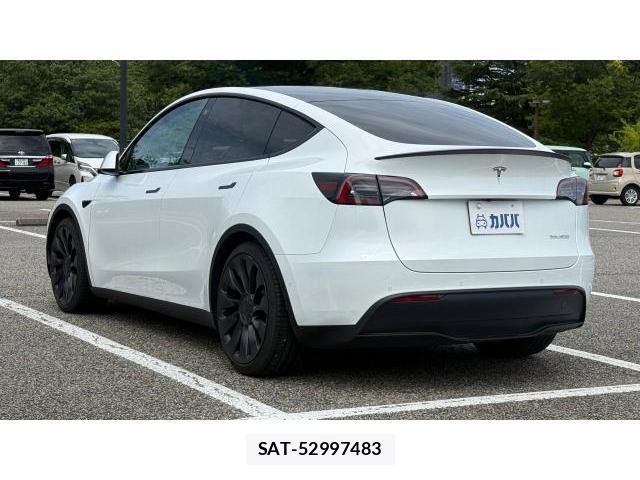 Tesla MODEL Y 2023 8548918-5