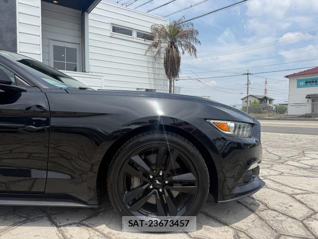 Ford MUSTANG 2015-08 8545910-15