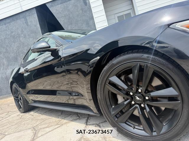 Ford MUSTANG 2015-08 8545910-2