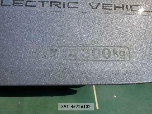 Honda N-VAN e: 2025-02 8549143-11