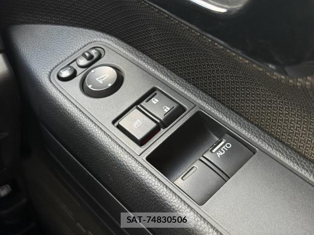 Honda N-VAN 2019-11 8551435-11