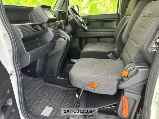 Honda N-VAN 2021-10 8552326-5