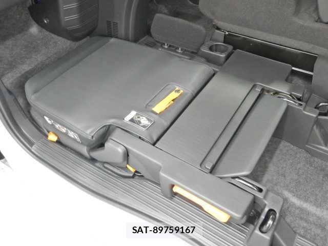 Honda N-VAN 2026-04 8545562-10