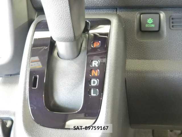 Honda N-VAN 2026-04 8545562-7